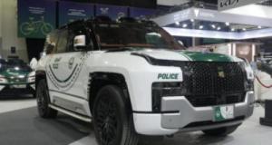 À Dubaï, la police s’offre un SUV de 1 197 chevaux capable de flotter sur l’eau !