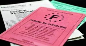 Il conduit sans permis pour récupérer ses points : il se fait arrêter juste avant le stage