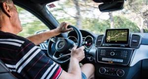 Pour se rendre à l’examen du permis de conduire, ce candidat décide d’y aller en voiture… Il termine finalement sa course à pied