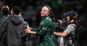 VIDÉO-ASSE : "Ouais, mais bon..." Breum perd une dent, la réaction lunaire de l'arbitre !