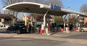 - 40 %, la consommation de carburant s'effondre en France, ce patron le déplore