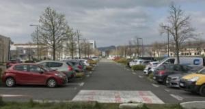 Il oublie son téléphone dans la voiture qu’il vient de voler, sa tête en fond d’écran permet de le retrouver