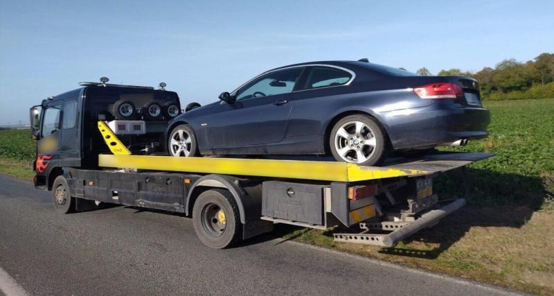 Pressé d'arriver ? À 142 km/h sur une route à 80, ce conducteur est arrivé… mais pas où il voulait