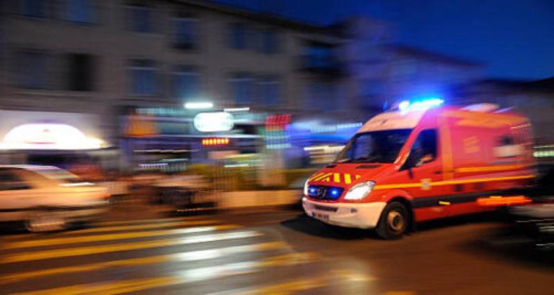 Âgée de 17 ans avec son permis en poche, elle fait une sortie de route, chute de plusieurs mètres avant d'atterrir sur des rails