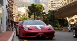 Monaco va manquer de stations-service, quel avenir pour le paradis des voitures sportives ?