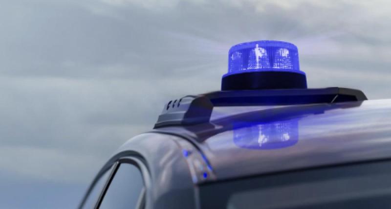 Équipé d’un gyrophare sur son véhicule, un conducteur refuse de s’arrêter au contrôle de police… Une blague à 9000€
