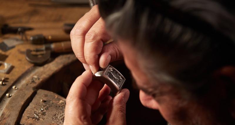 GabLine, la montre décalée des motards made in Biarritz - Une montre à porter à moto