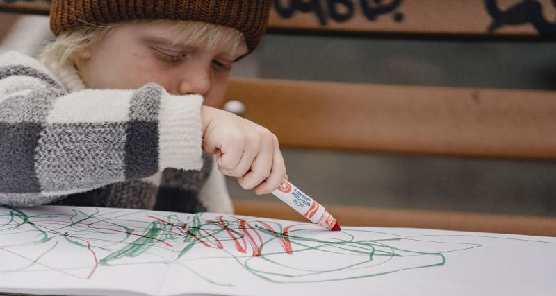 Crise au supermarché, hurlements dans une salle d’attente : Guide pratique pour gérer les crises (quand on est en galère) - Des conseils pensés PAR et POUR les parents