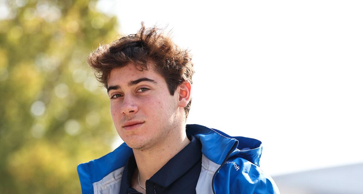 https://static.wui.fr/28/2025/05/photo_article/18359/381998/1200-L-franco-colapinto-de-retour-en-f1-chez-alpine-jack-doohan-ject.jpg