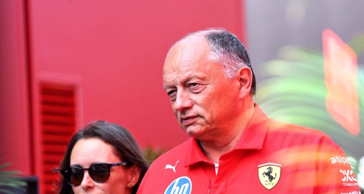 Ferrari : Montoya incite les hauts dirigeants à réagir pour éviter que la situation entre Leclerc...