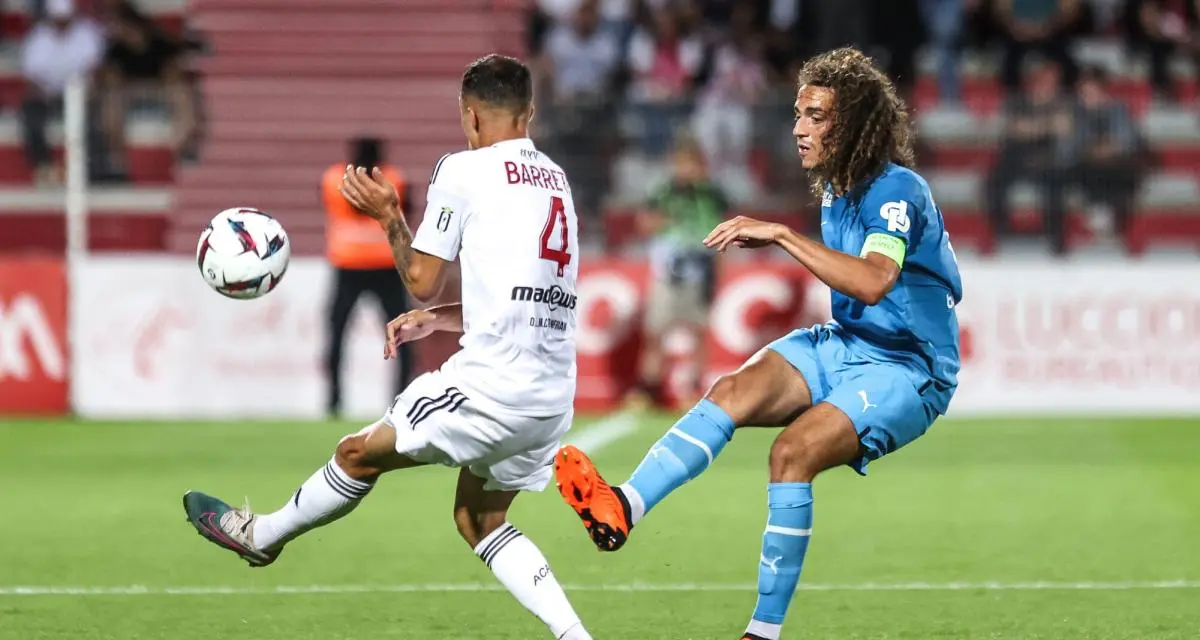 Barreto au marquage sur Guendouzi 