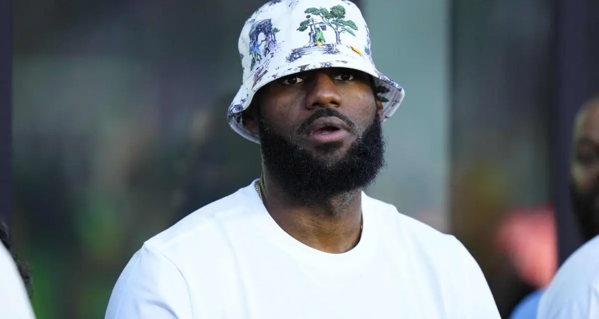 Los Angeles Lakers : un coéquipier de Lebron James balance sur le King