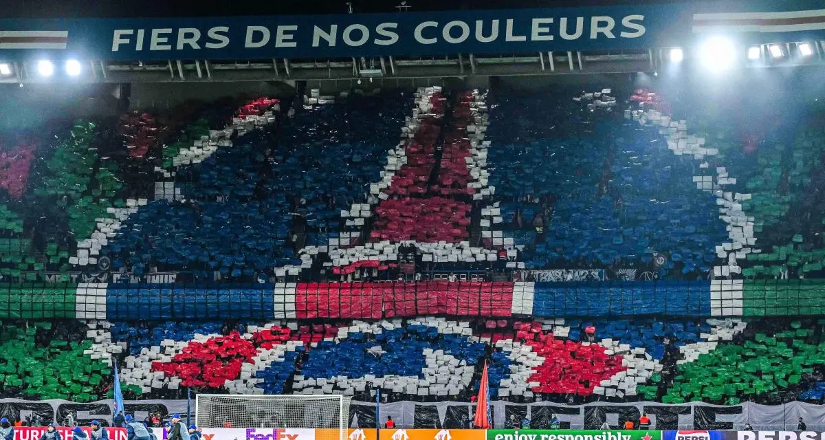 Tribune du Parc des Princes face à la Real Sociedad