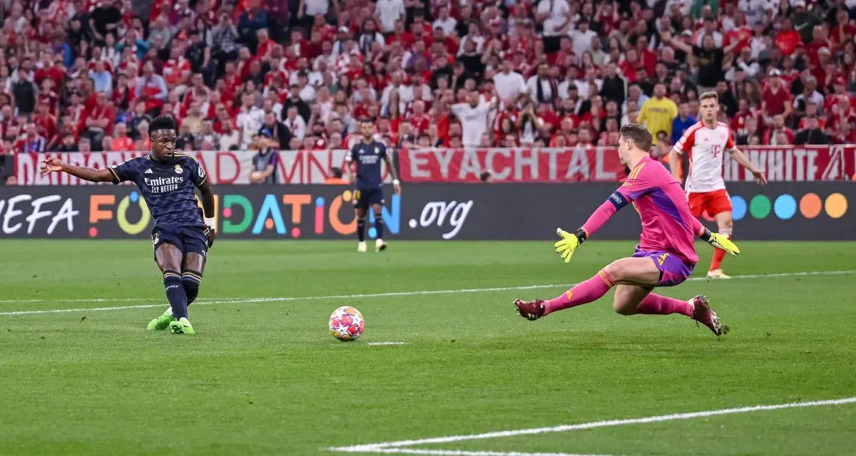 Vinicius face à Manuel Neuer