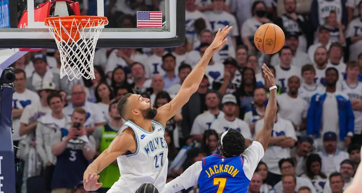 Rudy Gobert face à Reggie Jackson