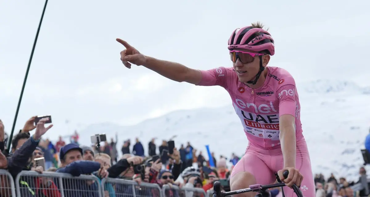 Tadej Pogacar remporte la 15e étape du Giro
