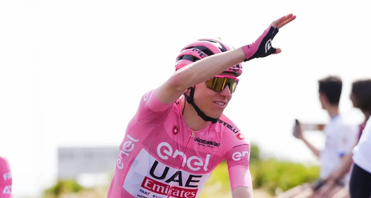 Tadej Pogacar remporte le Giro