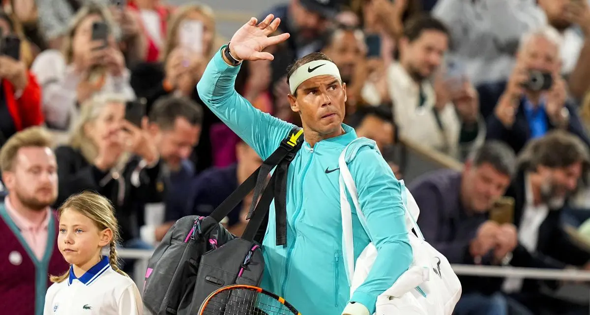 Roland-Garros : le discours déchirant de Nadal, un moment d'histoire en train de s'écrire à Paris ?