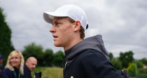Tennis : Sinner reconnaît avoir pleuré après sa défaite face à Alcaraz à Roland-Garros