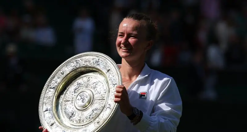  - VIDEO - Wimbledon : Barbora Krejcikova fond en larmes en voyant son nom sur le tableau des vainqueurs