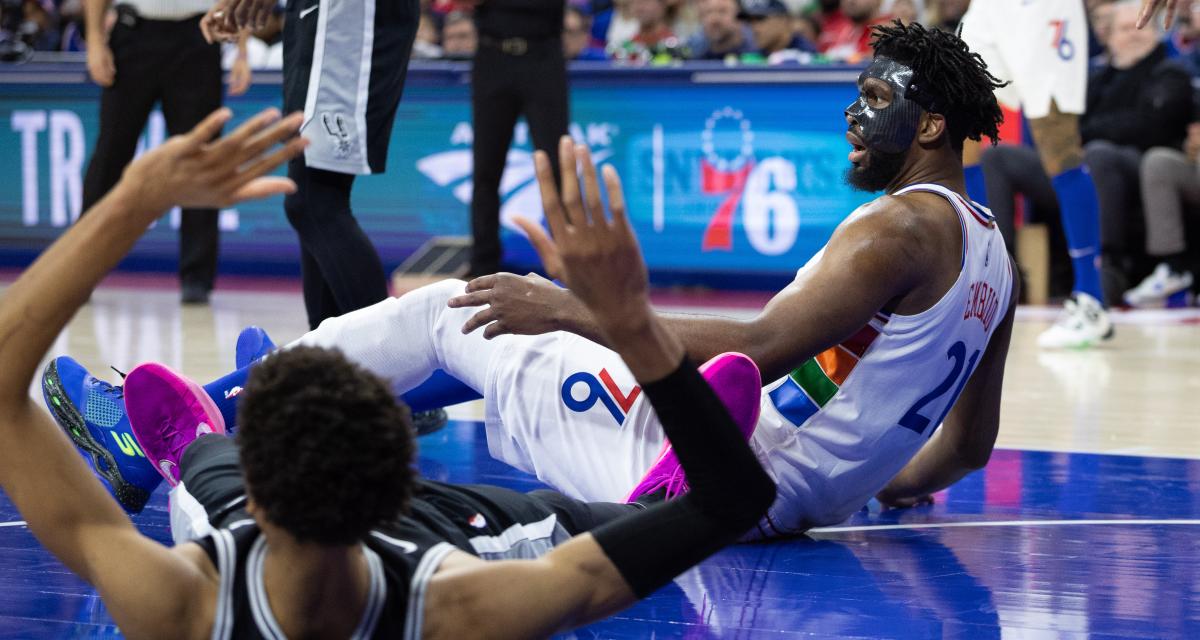 https://static.wui.fr/29/2024/12/photo_article/76835/35375/1200-L-video-nba-embiid-pte-les-plombs-aprs-une-faute-sur-wembanyama-et-se-fait-exclure.jpg