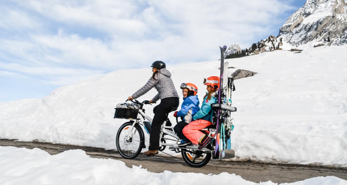 Partir skier à vélo : la mobilité douce arrive en stations