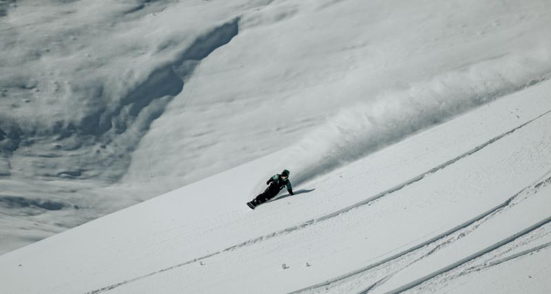 Une snowboardeuse française remporte un titre majeur - La face Mosquito à Revelstoke, Canada