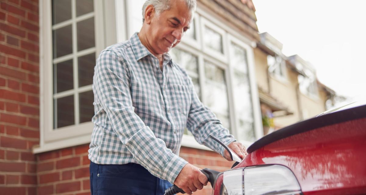 Voiture électrique : cette taxe de 2026 qui va toucher votre portefeuille (et comment y échapper)