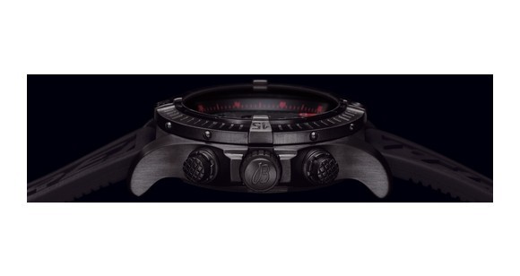  - BREITLING super avenger black steel limited edition