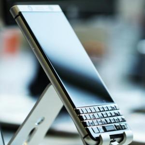  - Le BlackBerry KEYone disponible en France, le smartphone sous tous les angles