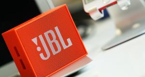 [TEST] JBL Pulse 3 : la meilleure des enceintes Bluetooth son et lumière ? - [Micro-enceinte #4] : test de la JBL Go en images