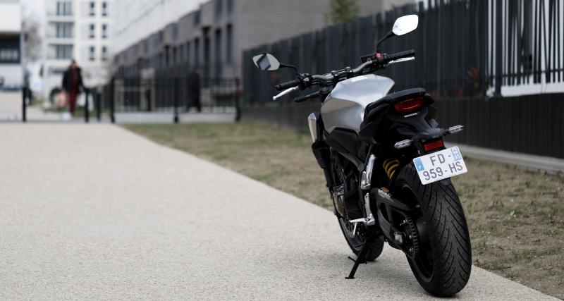 Essai Honda CB650R : le meilleur du néo-rétro pour permis A2 ? - Honda CB650R 2019 couleur argent mat