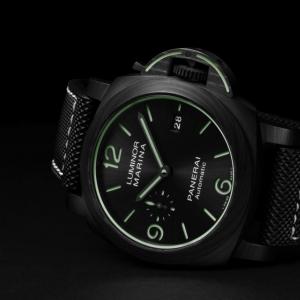 Watches & Wonders 2020 : toutes les nouveautés - Panerai Luminor Marina Carbotech : entre full-black et luminescence