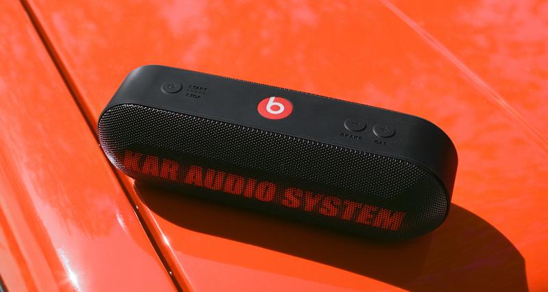 Beats Pill+ x L’Art de l’Automobile : une enceinte KAR AUDIO SYSTEM en édition limitée - Beats Pill+ x KAR