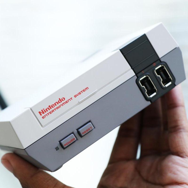  - Nintendo NES Mini