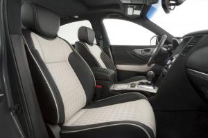 Infiniti QX70 Limited 2016 (officiel)