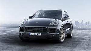 Porsche Cayenne Platinum 2016 (officiel)