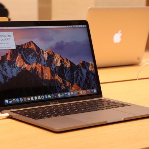 MacBook Pro TouchBar - nos photos à l'Apple Store du Marché Saint-Germain