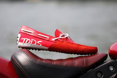 Tod's Gommino Surf Life x Indian Scout Bobber