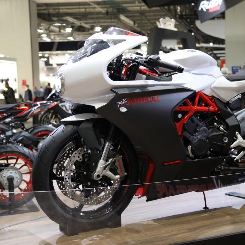 MV Agusta Superveloce 800 | Nos photos de la sportive néo-rétro à l'EICMA 2019